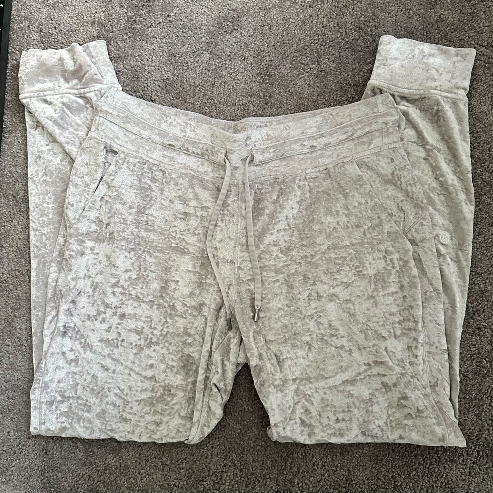 Lululemon Ready to Rulu Crushed Velvet Joggers Size 10